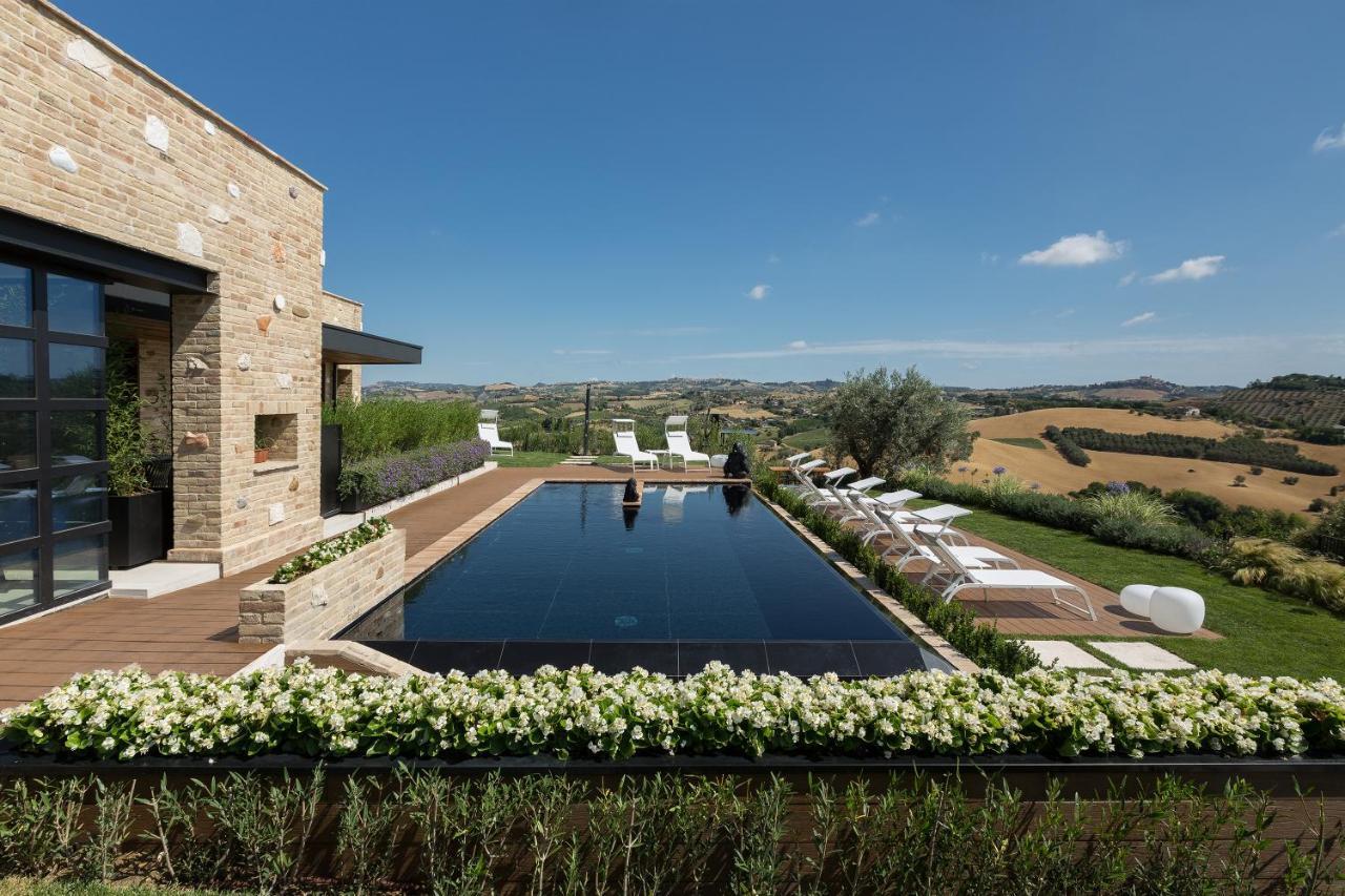 Radici Luxury Monsampolo Del Tronto